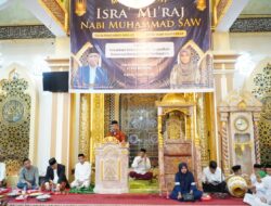 Camat Wajo Hadiri Peringatan Isra Miraj di Masjid Darud Da’wah